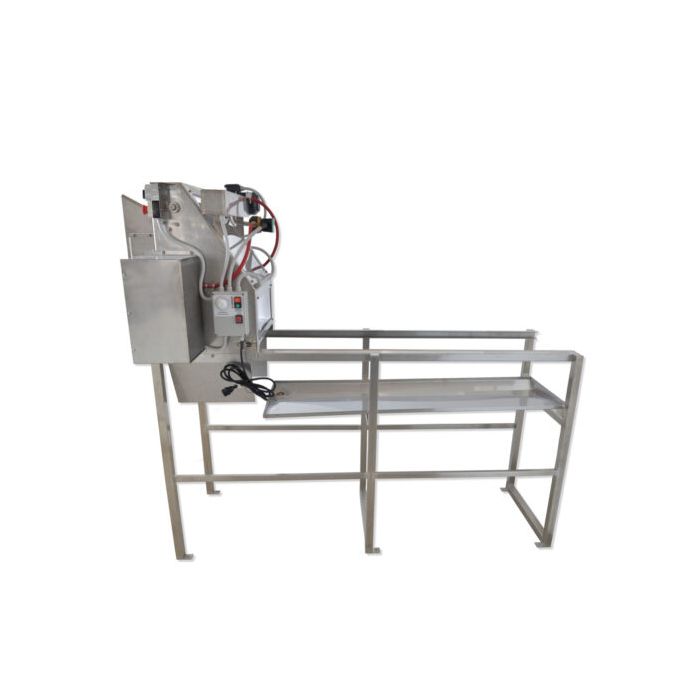Königin Automatic Uncapping machine with heated oscillating knives + 2m long tank with frame slide